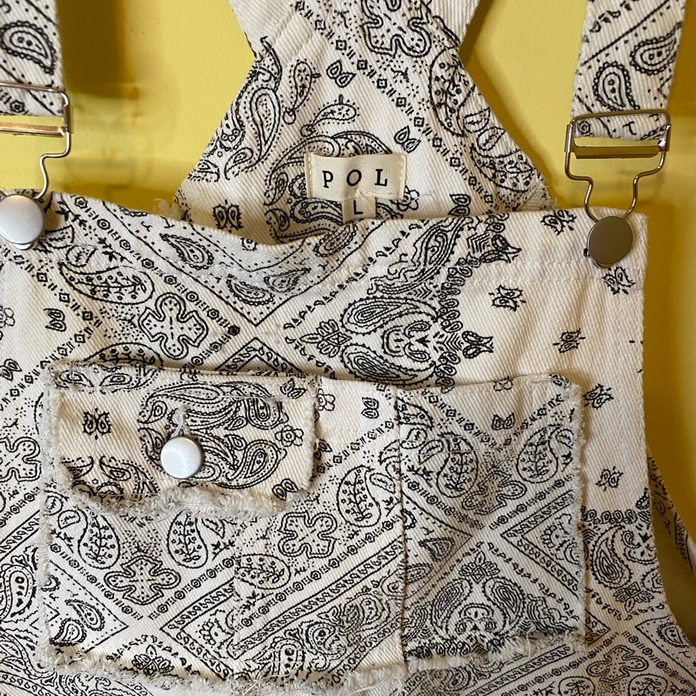 POL White and Gray Patterned Overalls - Picture 4 of 12